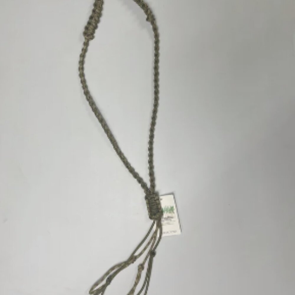 PARACORD: CALL LANYARD FOR BUCK, DUCK, OR GOOSE HOLDS 4 CALLS MULTI CAMO & OLIVE